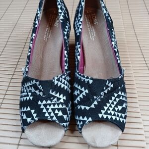 Toms women's cork wedge 3" heel open toe fabric sa
